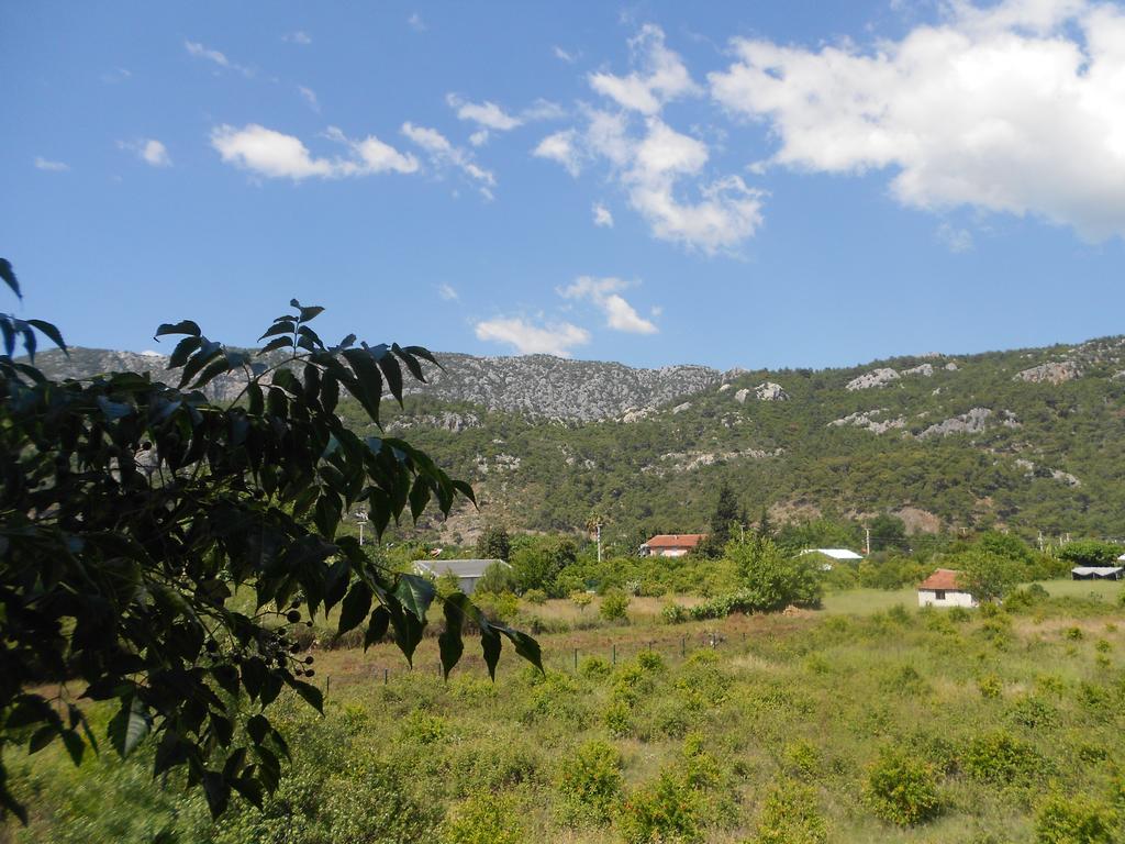 Fire Pansiyon Çıralı Buitenkant foto